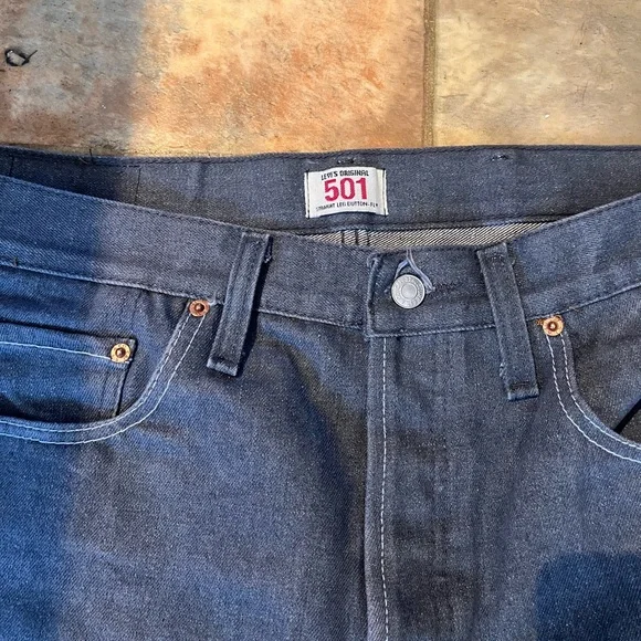 Sold - Picture 3 of 7